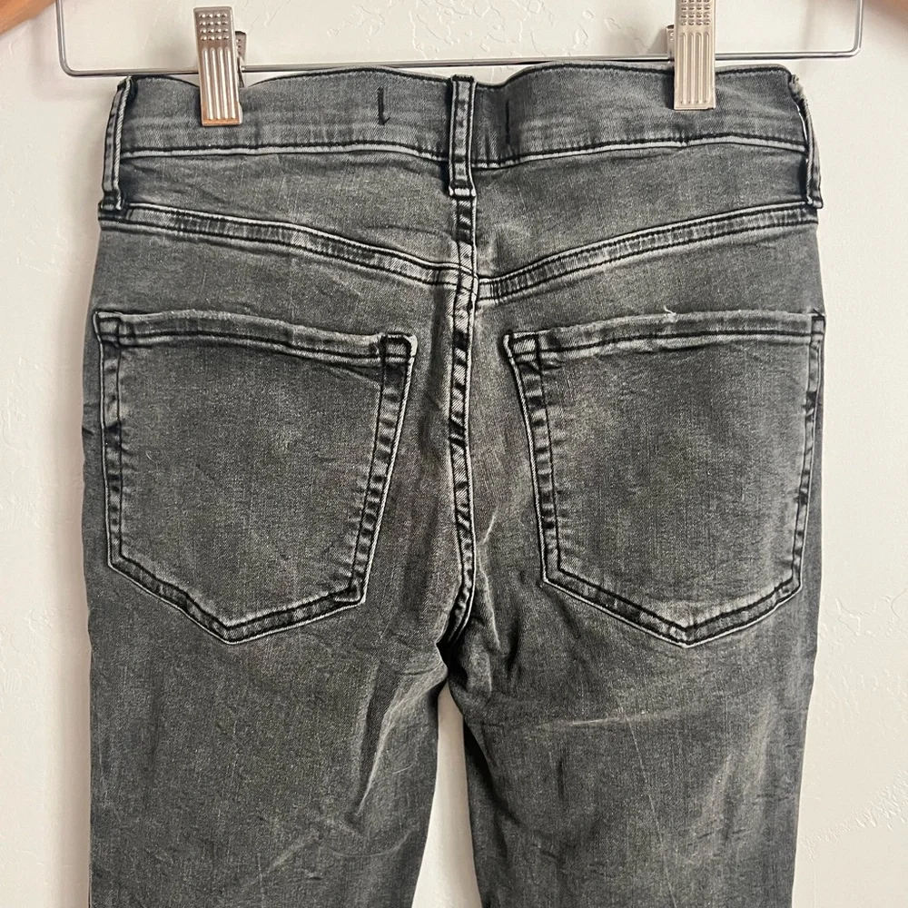 NWOT Free People High Rise Distressed Jeans